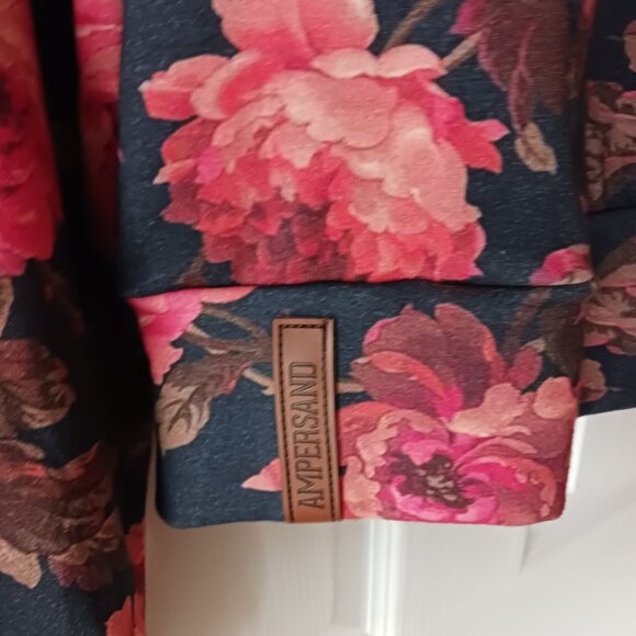 NWT Ampersand Avenue Womens University Hoodie Kiss Goodnight Floral Lace Size XL - Picture 8 of 10